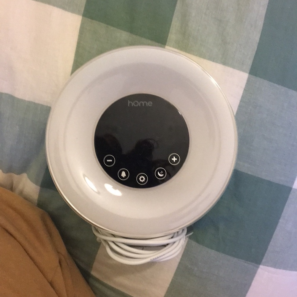 A HOme alarm clock and radio